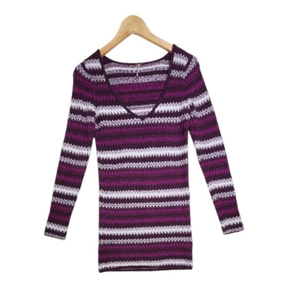 Free People Striped Wool Blend Vneck Sweater size Medium Purple/Pink